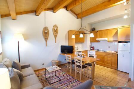 Apartamento Els Vinyals Estavar Exterior photo